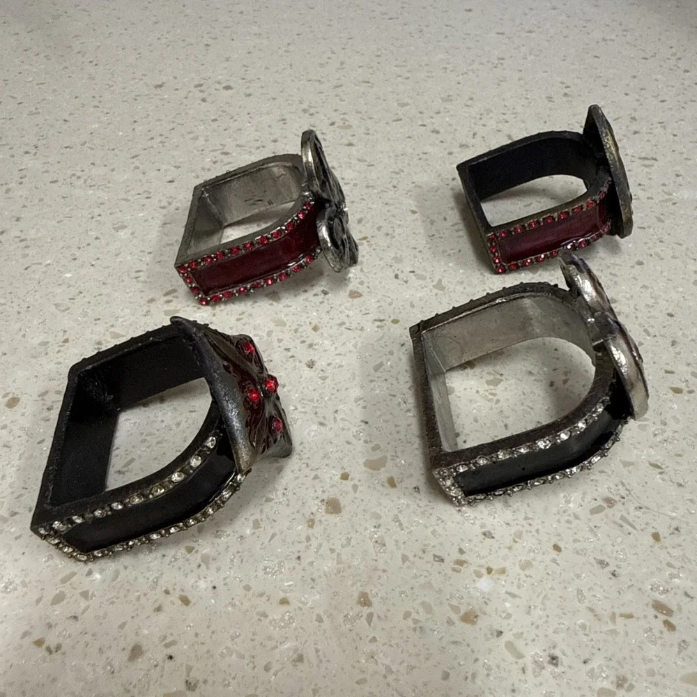 4 Metal Napkin Rings Card Suits Heart Diamond Spade Clover Red Black Rhinestones